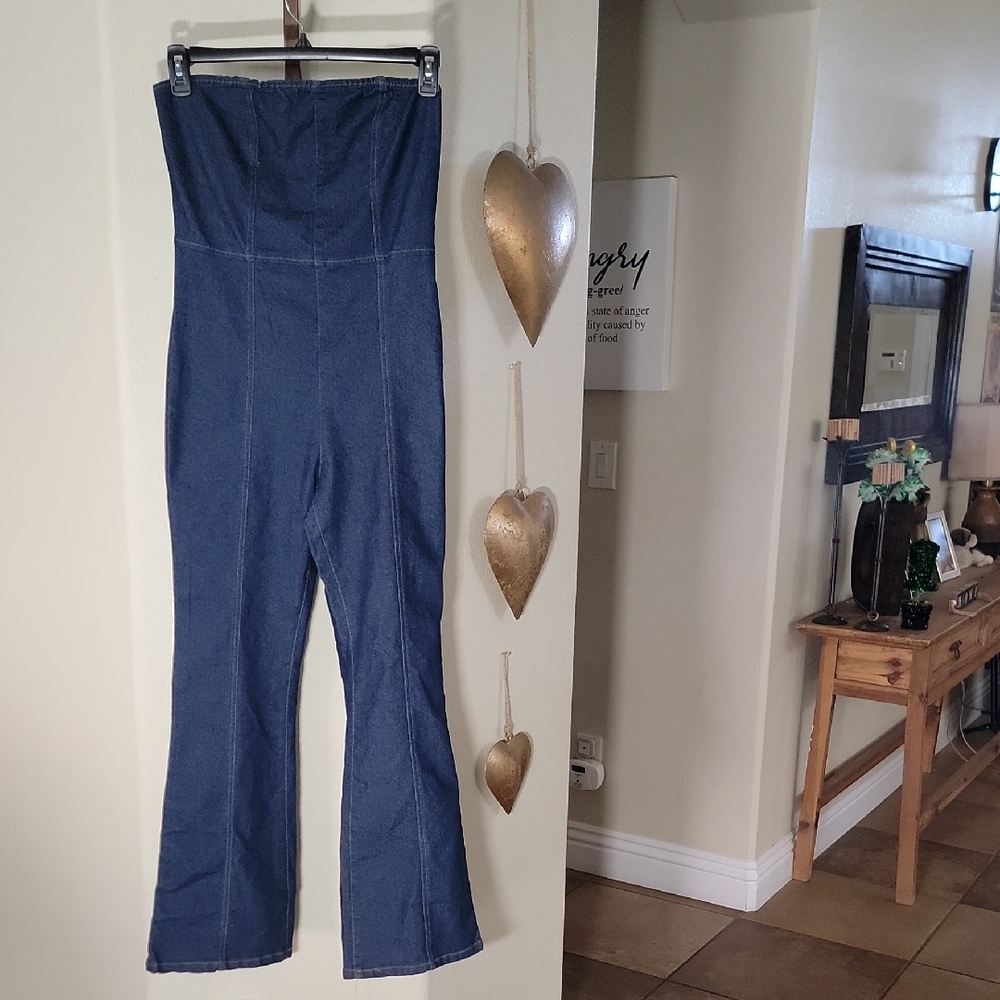 HEART & HEELS  Denim Strapless Flare Jumpsuit Blue Junior size L NWT